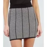 Falda corta con estampado gráfico