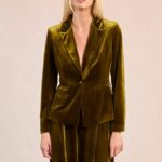 Blazer de terciopelo con cuello y solapa Molly Bracken