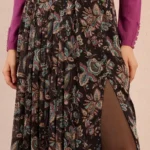 Falda larga con estampado y cinturón