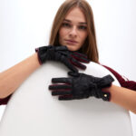 Guante efecto piel con lazo