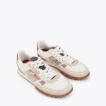 deportiva en rejilla y diferentes tejidos Lola Casademunt